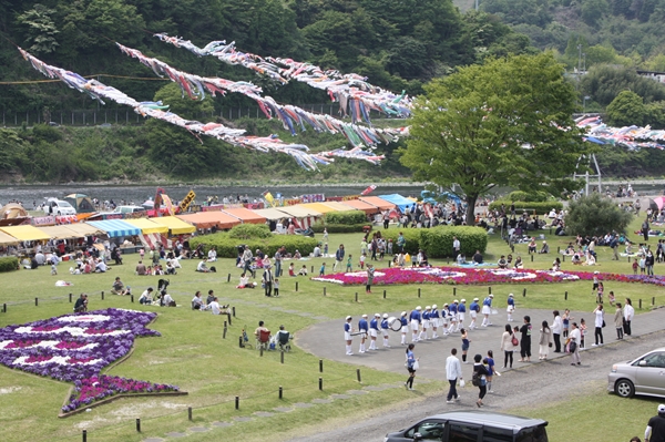02.jpg