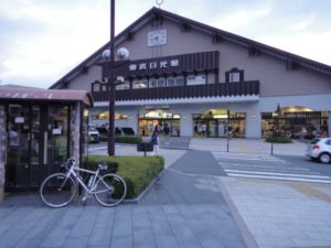 08