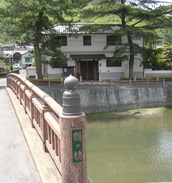 05.jpg